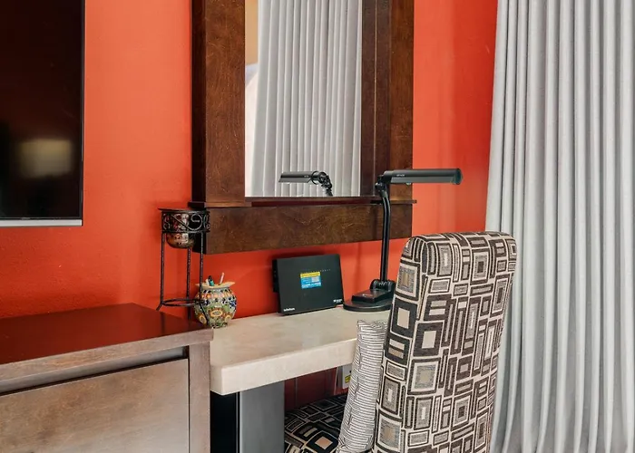 Casa Del Mar Dorado 202 1br Beachfront *